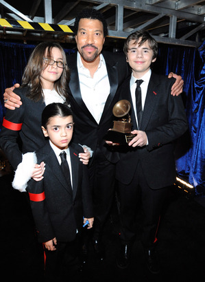 Prince-Paris-Grammy2010-2.jpg