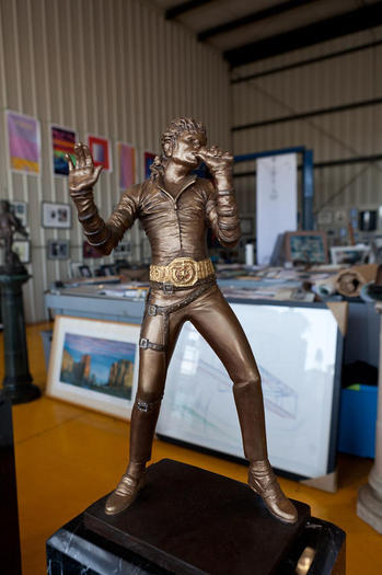 MJ-monument3.jpg