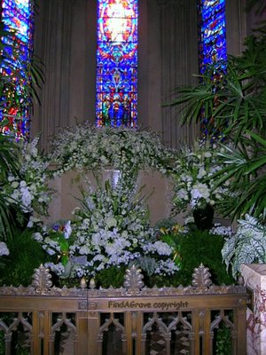MJ-tomb-flowers.jpg