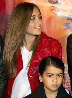 jackson-family-immortal-world-tour-5.jpg