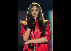 mj-4ever-8oct2011-18.jpg