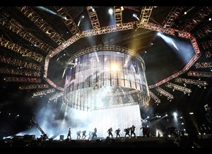 mj-4ever-8oct2011-22.jpg
