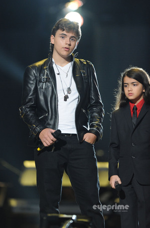 mj-4ever-8oct2011-67.jpg