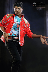 MJ-Beat-It-Hot-Toys-7.jpg