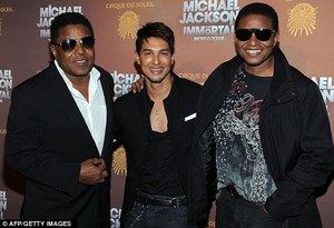 immortal-world-tour-05-27Jan12.jpg
