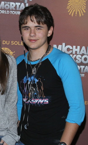 immortal-world-tour-MJKids-11-27Jan12.jpg