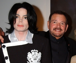 michael-jackson-arnold-klein-1.jpg