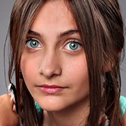Paris-Jackson-Lundon-11.jpg