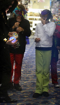 TomsToys-15may2009-2.jpg
