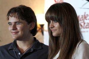 Press-Conference-29Aug2012-Gary-6.jpg