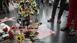memorial-25062014-hollywood-5.jpg