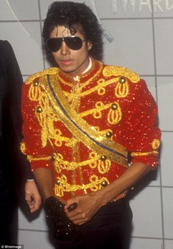 mjj111.jpg