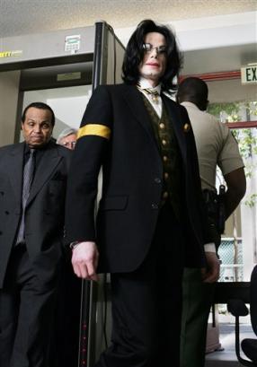 court43_mj11_250405.jpg