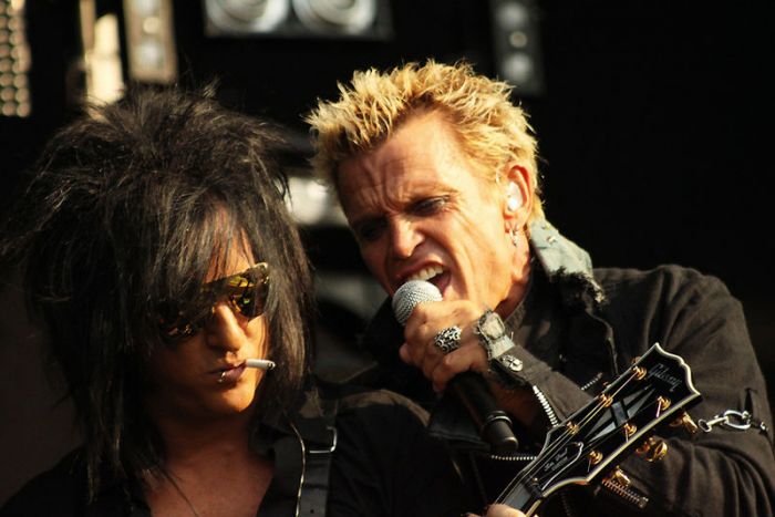 800px-Steve_Stevens_and_Billy_Idol_-_picture_by_Simone_van_den_Boom.jpg